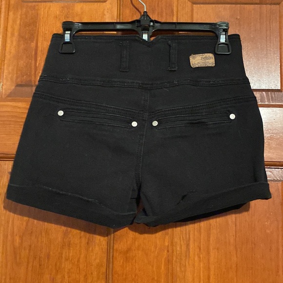 Reign Black Jean Shorts - Picture 2 of 4